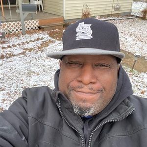 Meet your Posher, Derrick